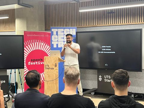 Arya pitching Spectral at the DSAi GPT Hackathon